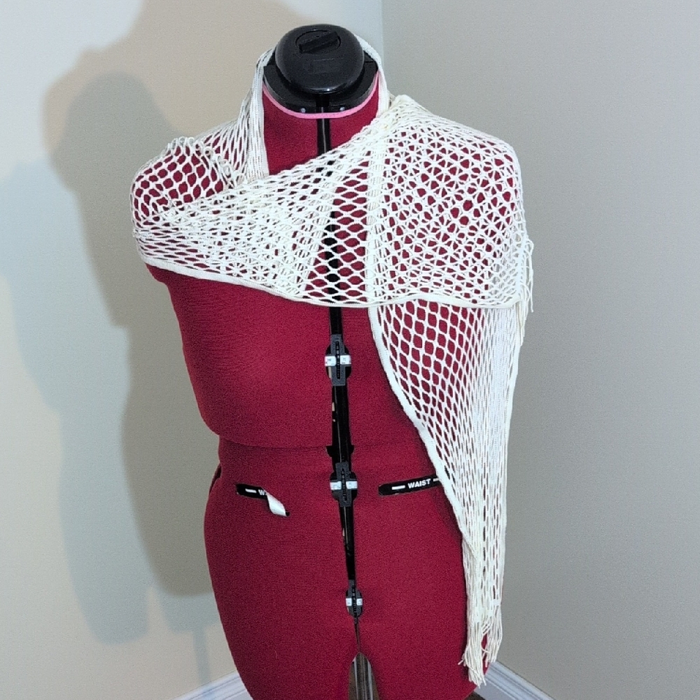 Joelles | Elegant White Mesh Shawl Scarf Cotton Nylon Blend